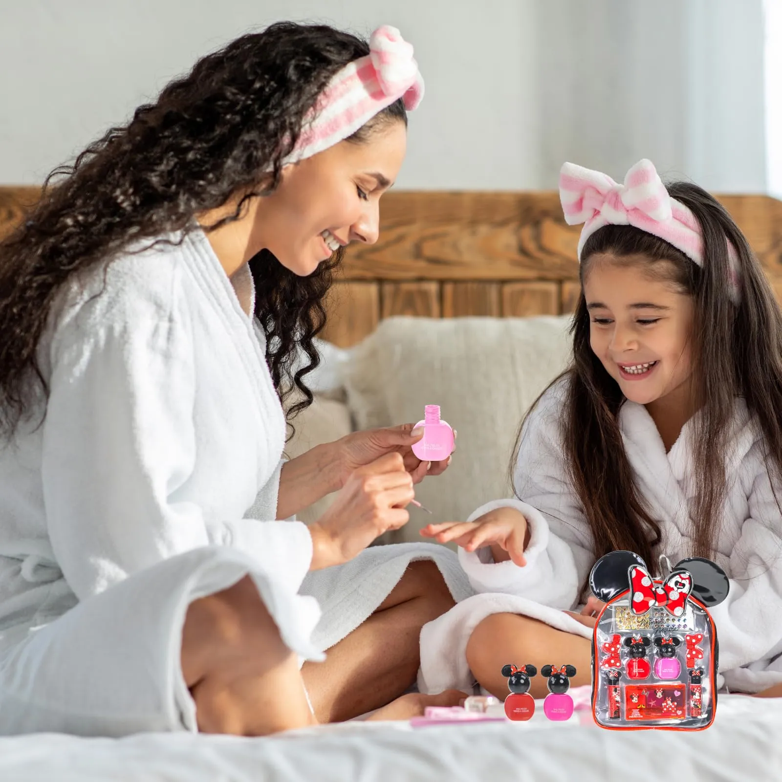 Disney Minnie Mouse - Townley Girl Cosmetic Makeup Gift Bag Set Includes Lip Gloss, Nail Polish & Hair Accessories for Kids Girls, Ages 3  Perfect for Parties, Sleepovers & Makeovers